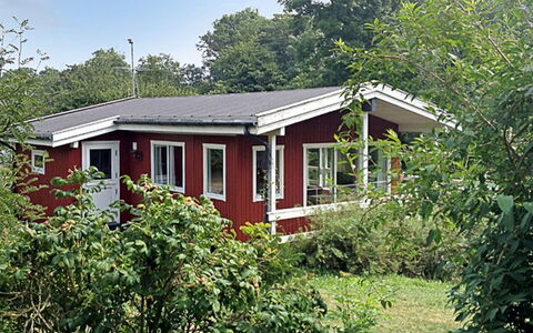 Hannele - 200M from the Sea: Tag, Hus, Land Lot, Hjem, Sommerhus, Estate, Garden Bygninger, Skygge, Bjælkehytte, Landscaping