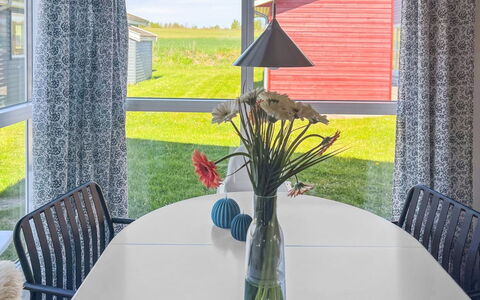 Carlie - 2.8Km from the Sea: Træ, Hus, Sommerhus, Hjem, Tag, Landdistrikt, Sidespor, Bjælkehytte, Garden Bygninger, Hårdttræ