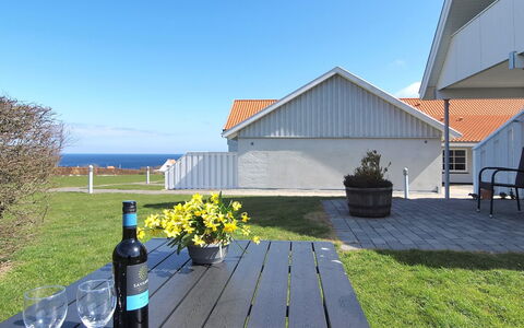 Hunter - 400M from the Sea: Træ, Hus, Sommerhus, Hjem, Tag, Landdistrikt, Sidespor, Bjælkehytte, Garden Bygninger, Hårdttræ
