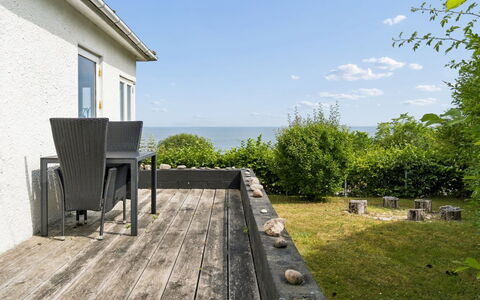 Ensio - 150M from the Sea: Himmel, Horisont, Sky, Hav, Ocean, Coastal Og Oceaniske Landskabsformer, Kyst, Dæk, Skygge, Kyst