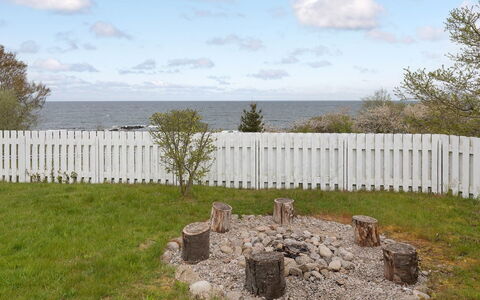 Ensio - 150M from the Sea: Hegn, Stakit, Hav, Kyst, Home Fencing, Ocean, Kyst, Strand, Backyard