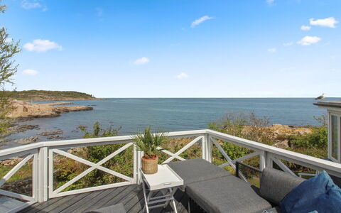 Ullamaj - 30M from the Sea: Træ, Hus, Sommerhus, Hjem, Tag, Landdistrikt, Sidespor, Bjælkehytte, Garden Bygninger, Hårdttræ