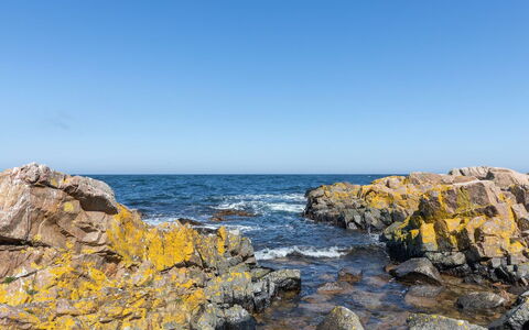 Ullamaj - 30M from the Sea: Træ, Hus, Sommerhus, Hjem, Tag, Landdistrikt, Sidespor, Bjælkehytte, Garden Bygninger, Hårdttræ