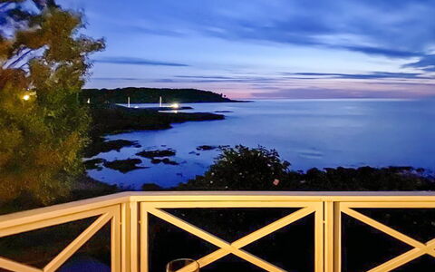 Ullamaj - 30M from the Sea: Træ, Hus, Sommerhus, Hjem, Tag, Landdistrikt, Sidespor, Bjælkehytte, Garden Bygninger, Hårdttræ