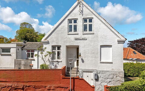Alea - 200M from the Sea: Tag, Hus, Land Lot, Hjem, Sommerhus, Estate, Garden Bygninger, Skygge, Bjælkehytte, Landscaping