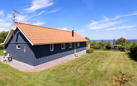Voitto - 150M from the Sea: Tag, Hus, Land Lot, Hjem, Sommerhus, Estate, Garden Bygninger, Skygge, Bjælkehytte, Landscaping