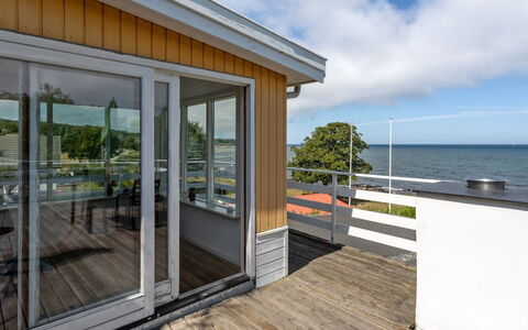 Alija - 50M from the Sea: Træ, Hav, Sky, Coastal Og Oceaniske Landskabsformer, Dæk, Ocean, Planke, Boardwalk, Kyst, Hårdttræ
