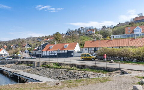 Paaske - 350M from the Sea: Træ, Hus, Sommerhus, Hjem, Tag, Landdistrikt, Sidespor, Bjælkehytte, Garden Bygninger, Hårdttræ