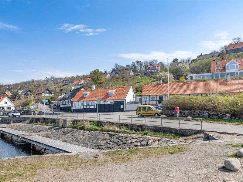 Paaske - 350M from the Sea