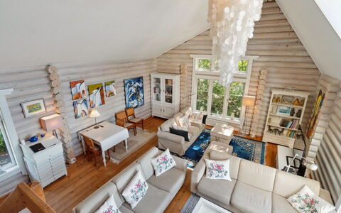 Heli - 200M from the Sea: Indretning, Træ, Møbel, Hjem, Loft, Hus, Stue, Sommerhus, Værelse, Couch
