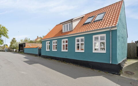 Heleen - 100M from the Sea: Tag, Hus, Hjem, Sommerhus, Sidespor, Estate, Indkørsel, Garden Bygninger, Gård, Skur