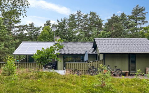 Elona - 950M from the Sea: Træ, Hus, Sommerhus, Hjem, Tag, Landdistrikt, Sidespor, Bjælkehytte, Garden Bygninger, Hårdttræ