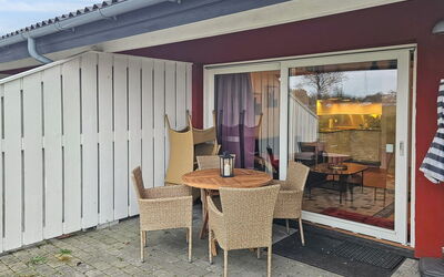 Esbern - 6Km from the Sea