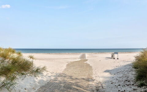Widerik - 260M from the Sea: Træ, Bejdse, Planke, Hårdttræ, Sommerhus, Dæk, Sidespor, Skygge, Trægulve, Garden Bygninger