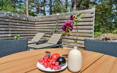 Ellinor - 300M from the Sea