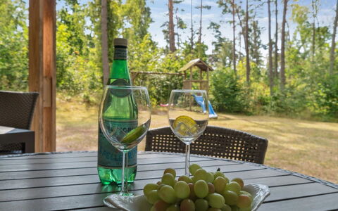 Henri - 800M from the Sea: Tag, Hus, Boligområde, Hjem, Estate, Sommerhus, Design