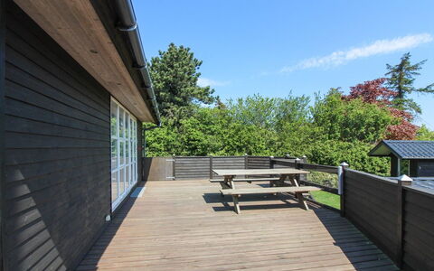 Hagen - 250M from the Sea: Træ, Hus, Sommerhus, Hjem, Tag, Landdistrikt, Sidespor, Bjælkehytte, Garden Bygninger, Hårdttræ