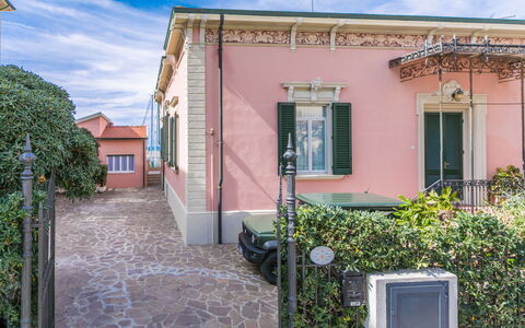 San Vincenzo 644: Plante, Sky, Himmel, Ejendom, Bygning, Vindue, Azure, Hus, Sommerhus