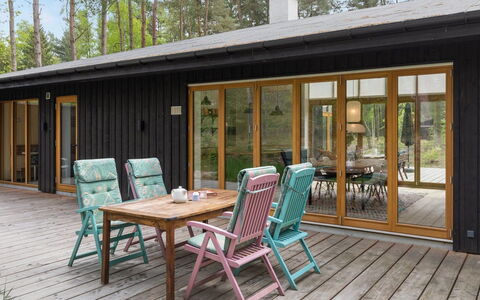 Nuka - 800M from the Sea: Græs, Hus, Tag, Hjem, Sommerhus, Busk, Land Lot, Landdistrikt, Stuehus, Bunddække
