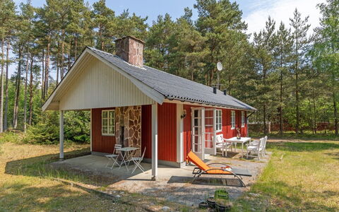 Aave - 800M from the Sea: Træ, Hus, Sommerhus, Hjem, Tag, Landdistrikt, Sidespor, Bjælkehytte, Garden Bygninger, Hårdttræ