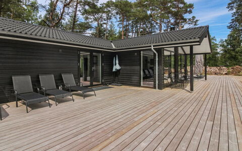 Eliz - 800M from the Sea: Træ, Hus, Sommerhus, Hjem, Tag, Landdistrikt, Sidespor, Bjælkehytte, Garden Bygninger, Hårdttræ
