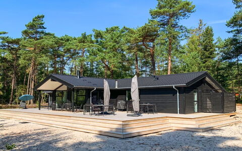 Eliz - 800M from the Sea: Træ, Hus, Sommerhus, Hjem, Tag, Landdistrikt, Sidespor, Bjælkehytte, Garden Bygninger, Hårdttræ