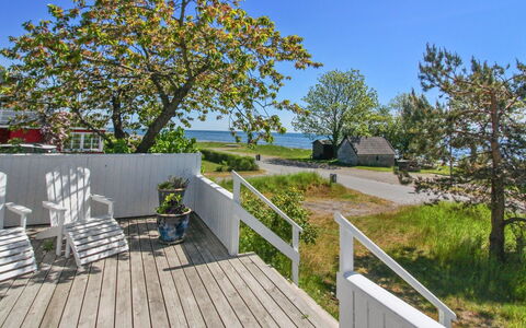 Julietta - 50M from the Sea: Busk, Urban Design, Bunddække, Mursten, Lejlighed, Estate, Murværk, Altan, Landscaping