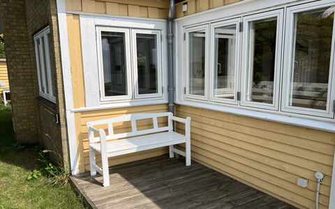 Bilal - 20M from the Sea: Sommerhus, Have, Sidespor, Garden Bygninger, Skygge, Gård, Backyard, Lawn, Stuehus, Landscaping