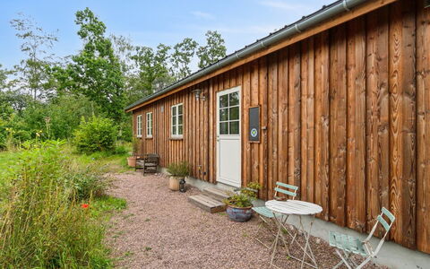 Sami - 200M from the Sea: Træ, Tag, Arkitektur, Hjem, Hus, Sommerhus, Sidespor, Hårdttræ, Hældning, Estate