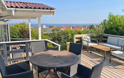 Jolanda - 800M from the Sea: Træ, Hus, Sommerhus, Hjem, Tag, Landdistrikt, Sidespor, Bjælkehytte, Garden Bygninger, Hårdttræ