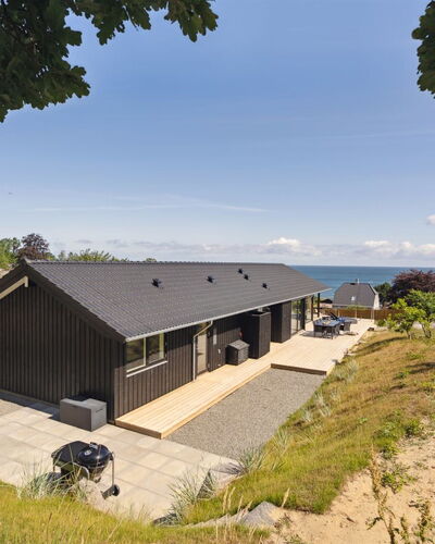 Maike - 200M from the Sea