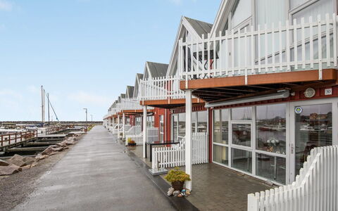 Armela - 10M from the Sea: Arkitektur, Hjem, Sidespor, Veranda, Altan, Dagslys, Hegn