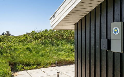 Abel - 350M from the Sea: Tag, Land Lot, Sommerhus, Hjem, Landdistrikt, Skur, Sidespor, Garden Bygninger, Bjælkehytte, Hytte