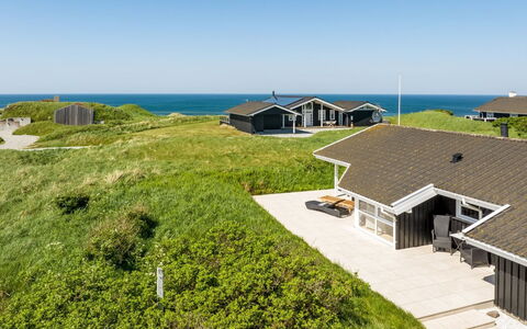 Abel - 350M from the Sea: Tag, Land Lot, Sommerhus, Hjem, Landdistrikt, Skur, Sidespor, Garden Bygninger, Bjælkehytte, Hytte