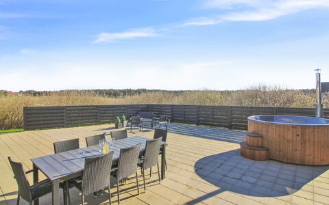 Ilfar - 700M from the Sea: 