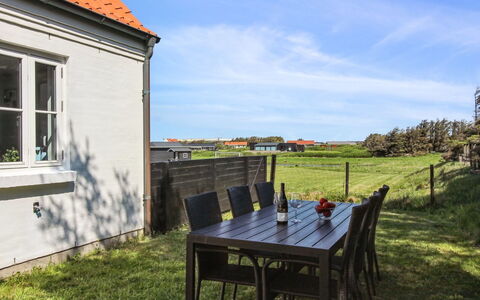 Sira - 250M from the Sea: Himmel, Land Lot, Hjem, Sky, Dør, Sommerhus, Lawn, Gård, Hårdttræ, Skygge