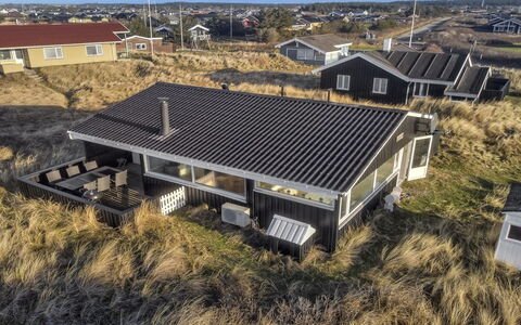 Sibbi - 300M from the Sea: Græs, Græs-, Land Lot, Sommerhus, Landdistrikt, Eng, Garden Bygninger, Have, Skur
