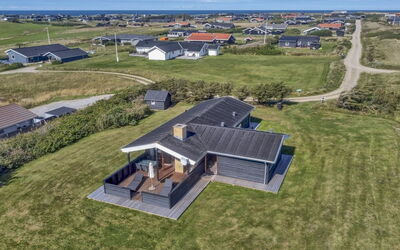 Tetta - 800M from the Sea