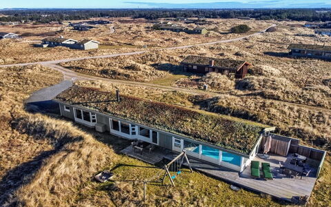 Falka - 800M from the Sea: Plantesamfund, Sollys, Urteagtig Plante, Have, Plantation, Landbrug, Farm