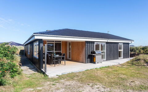 Mano - 200M from the Sea: Blå, Sommerhus, Hus, Hjem, Stuehus, Estate, Sidespor