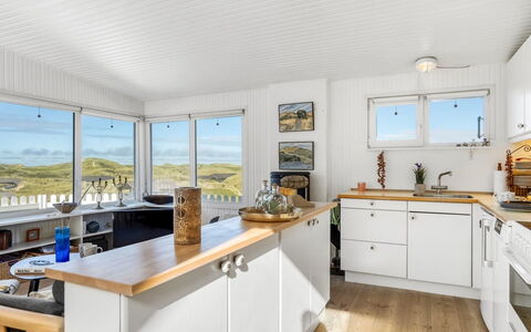 Ineke - 295M from the Sea: Køkken, Countertop, Cabinetry, Køkken Apparat, Husholdningsapparat, Større Bandage