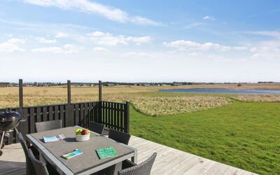 Mirkka - 1.5Km from the Sea