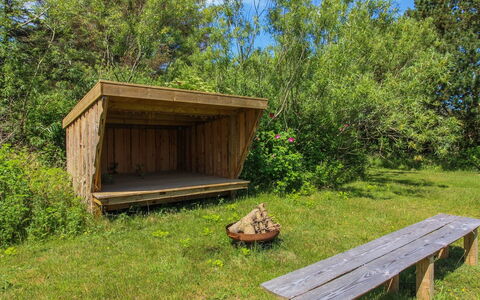 Ylva - 650M from the Sea: Træ, Plantesamfund, Land Lot, Naturreservat, Skov, Skur, Eng, Jungle, Garden Bygninger, Bjælkehytte