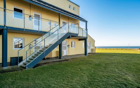 Risker - 70M from the Sea: Sommerhus, Backyard, Gård, Garden Bygninger, Skur, Sidespor, Udendørs Møbler, Bjælkehytte, Udendørs Struktur, Hytte