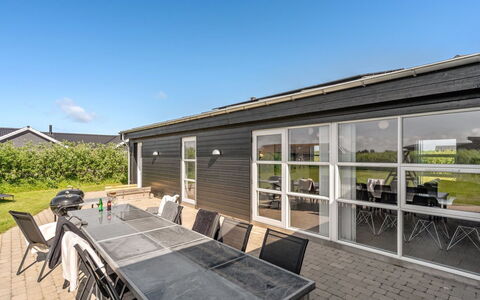 Vitori - 800M from the Sea: Græs, Græs-, Land Lot, Sommerhus, Landdistrikt, Eng, Garden Bygninger, Have, Skur