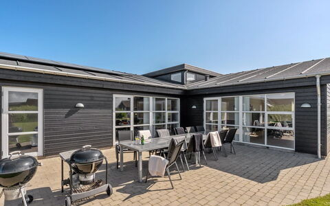 Vitori - 800M from the Sea: Græs, Græs-, Land Lot, Sommerhus, Landdistrikt, Eng, Garden Bygninger, Have, Skur