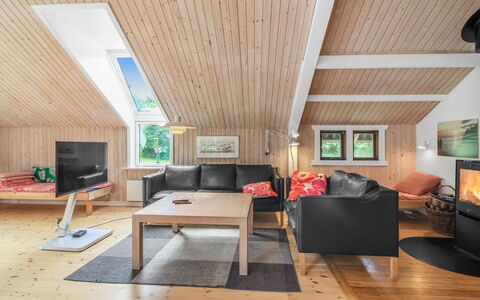 Windelgard - 1Km from the Sea: Svømmepøl, Udendørs Møbler, Møbel, Udvej, Flise, Eco Hotel, Skygge, Stol, Fritid, Estate