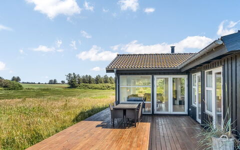 Hildegardt - 1Km from the Sea: Tag, Hus, Hjem, Sommerhus, Sidespor, Estate, Indkørsel, Garden Bygninger, Gård, Skur