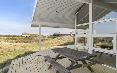Solvejg - 150M from the Sea: Svømmepøl, Udendørs Møbler, Møbel, Udvej, Flise, Eco Hotel, Skygge, Stol, Fritid, Estate