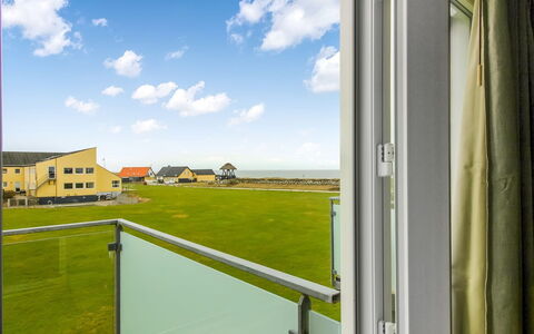 Salka - 150M from the Sea: Plantesamfund, Sollys, Urteagtig Plante, Have, Plantation, Landbrug, Farm